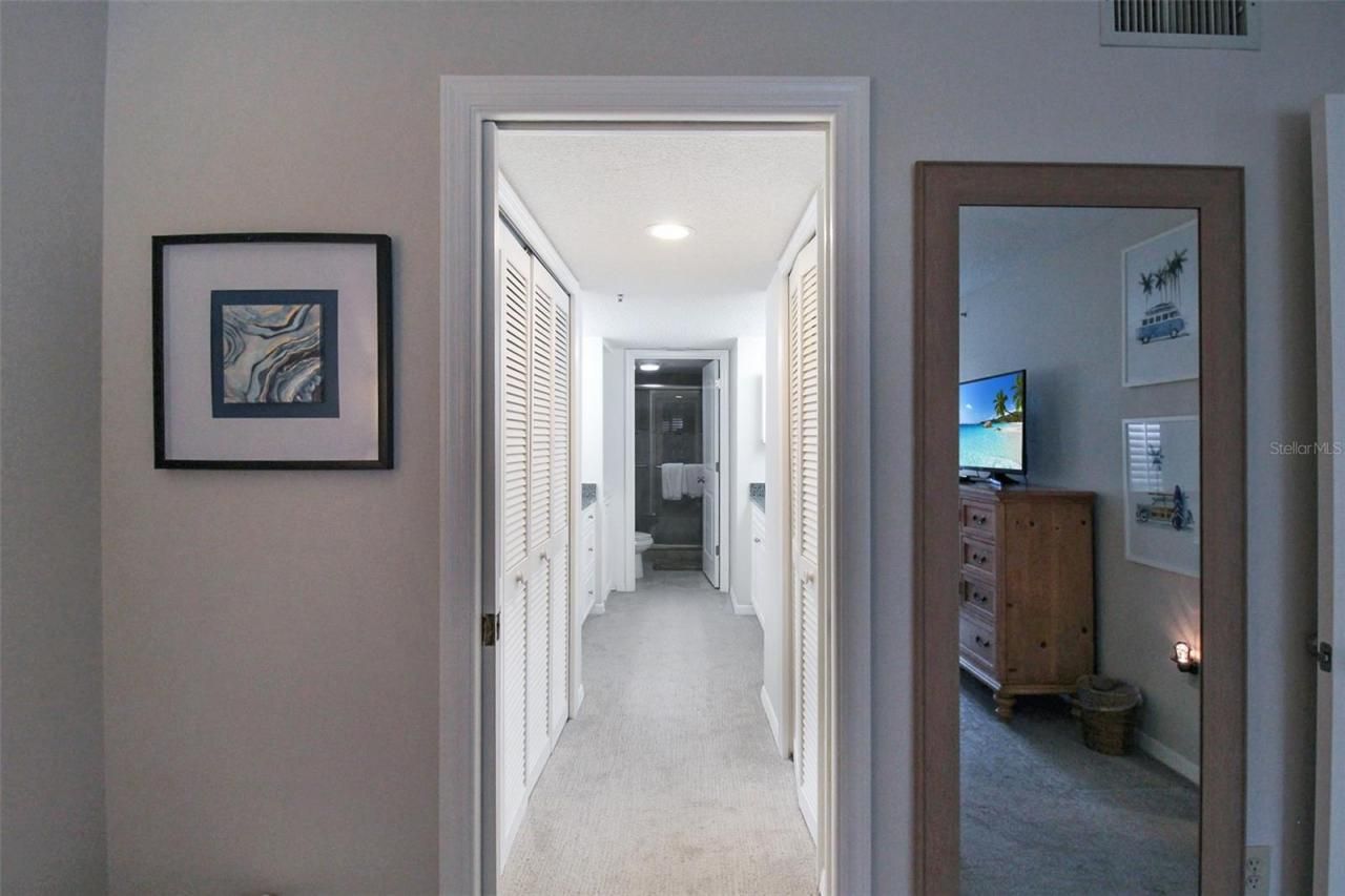 1338 Siesta Bayside Drive, Unit 1338-C, Sarasota, FL 34242 Photo