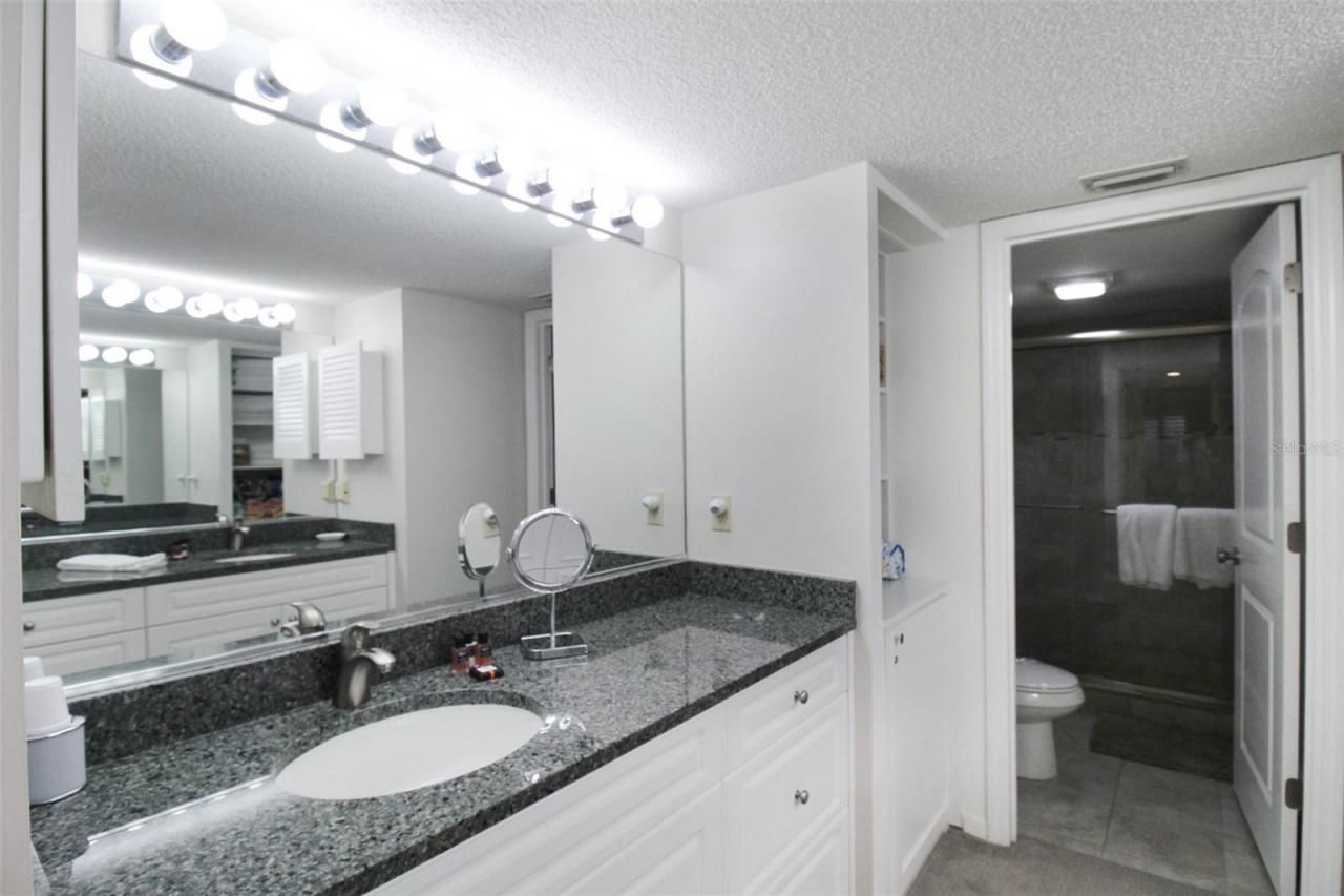 1338 Siesta Bayside Drive, Unit 1338-C, Sarasota, FL 34242 Photo