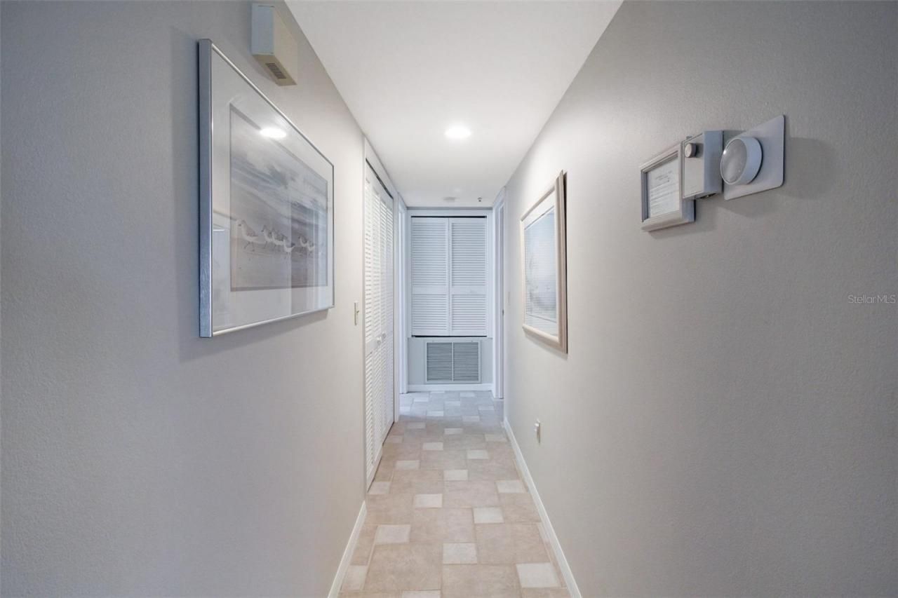 1338 Siesta Bayside Drive, Unit 1338-C, Sarasota, FL 34242 Photo