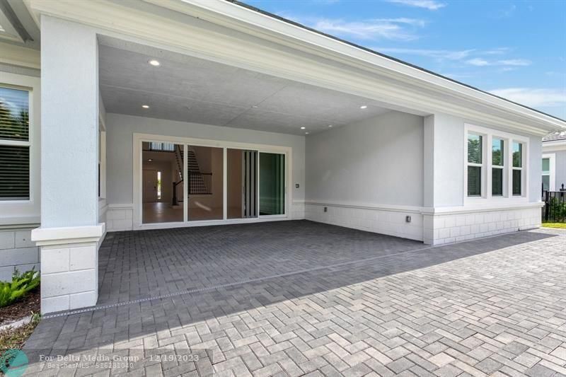 9224 Crestview Cir, Palm Beach Gardens, FL 33412 Photo
