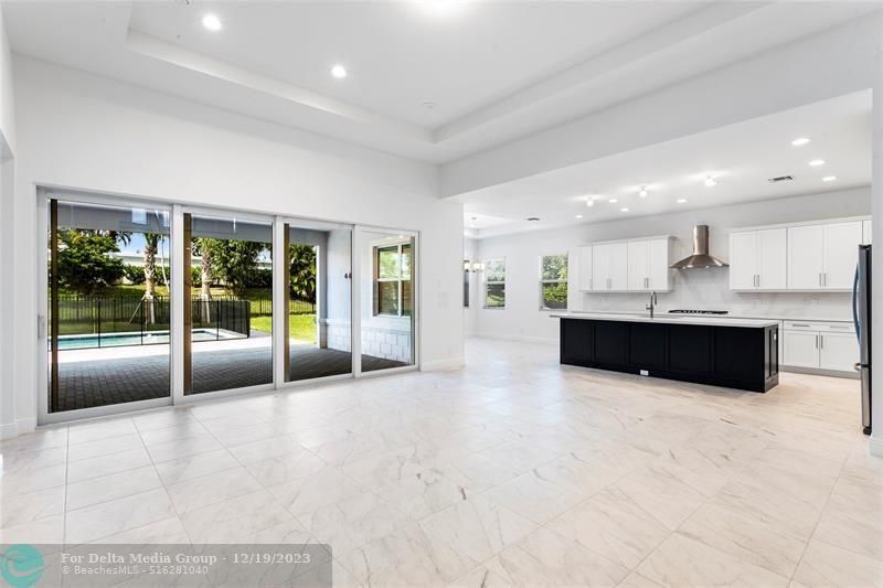 9224 Crestview Cir, Palm Beach Gardens, FL 33412 Photo