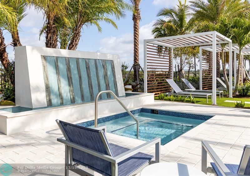 9224 Crestview Cir, Palm Beach Gardens, FL 33412 Photo