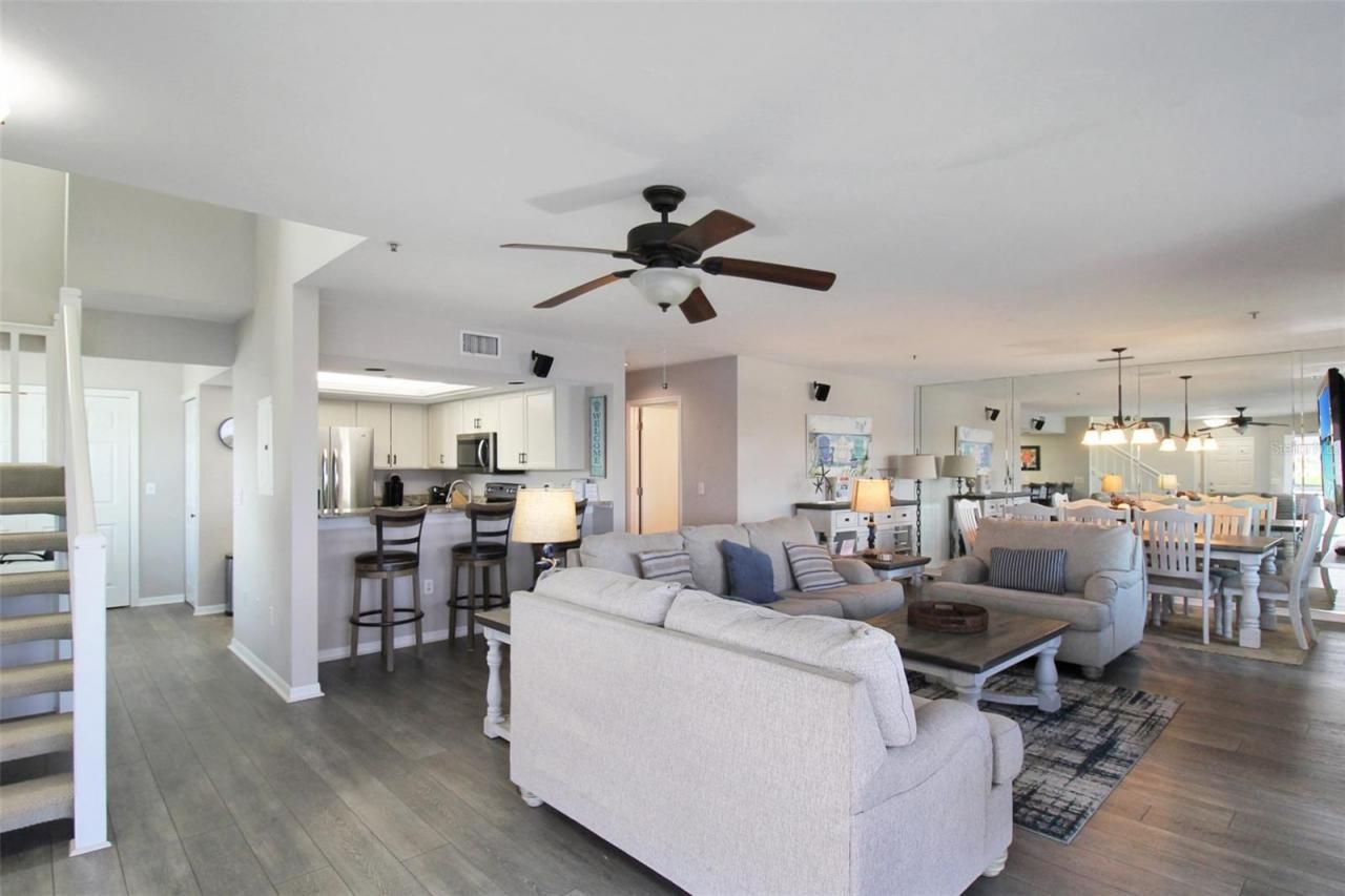 1389 Siesta Bayside Drive, Unit 1389-F, Sarasota, FL 34242 Photo