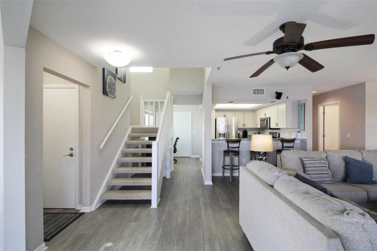 1389 Siesta Bayside Drive, Unit 1389-F, Sarasota, FL 34242 Photo