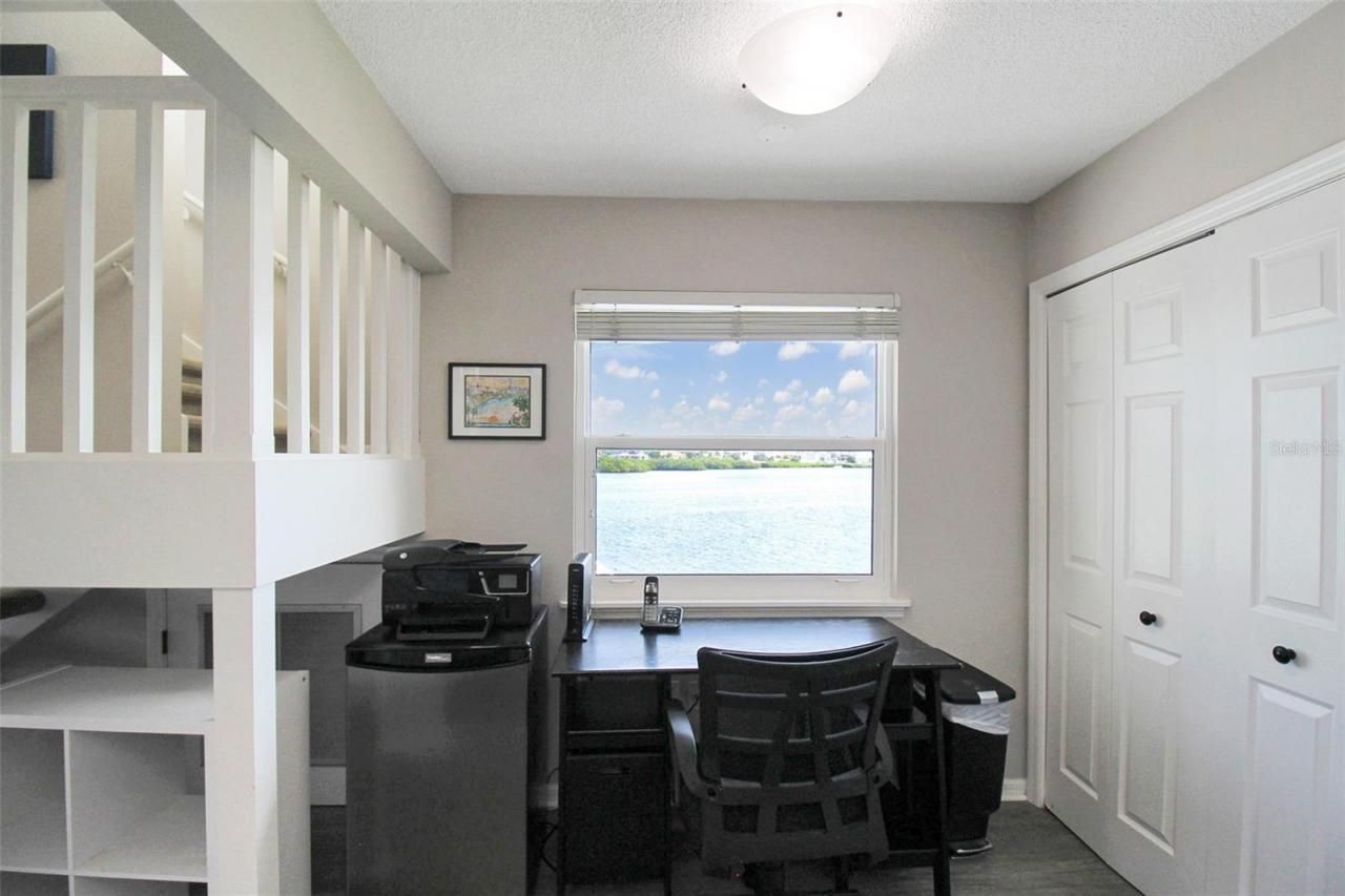 1389 Siesta Bayside Drive, Unit 1389-F, Sarasota, FL 34242 Photo