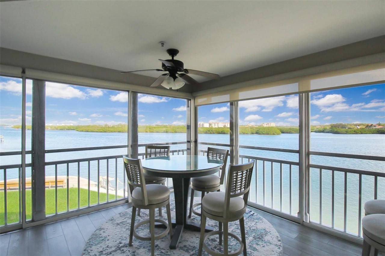 1389 Siesta Bayside Drive, Unit 1389-F, Sarasota, FL 34242 Photo
