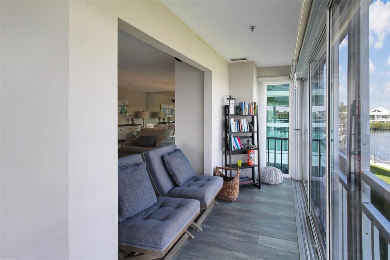1389 Siesta Bayside Drive, Unit 1389-F, Sarasota, FL 34242 Photo