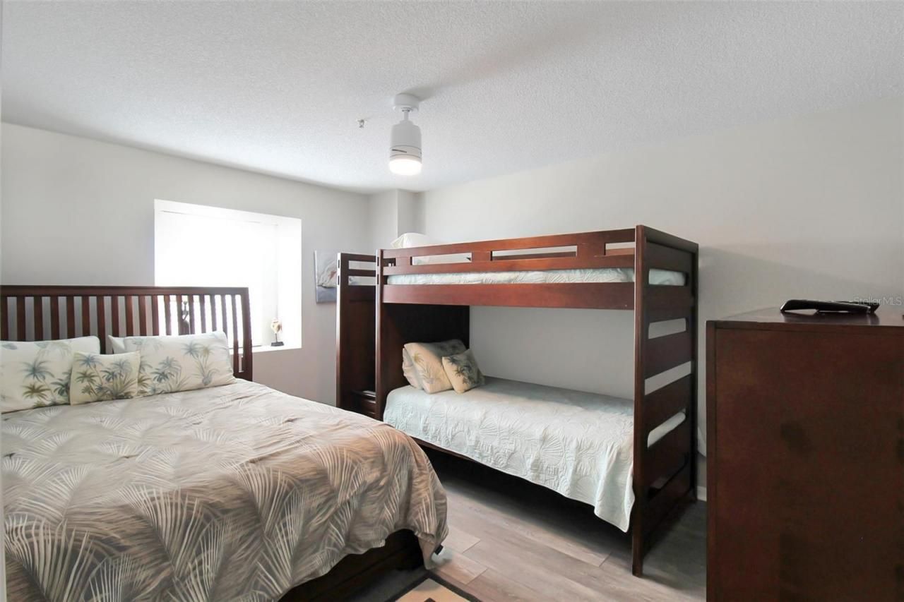 1389 Siesta Bayside Drive, Unit 1389-F, Sarasota, FL 34242 Photo