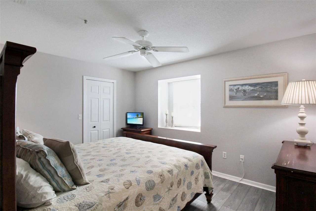 1389 Siesta Bayside Drive, Unit 1389-F, Sarasota, FL 34242 Photo