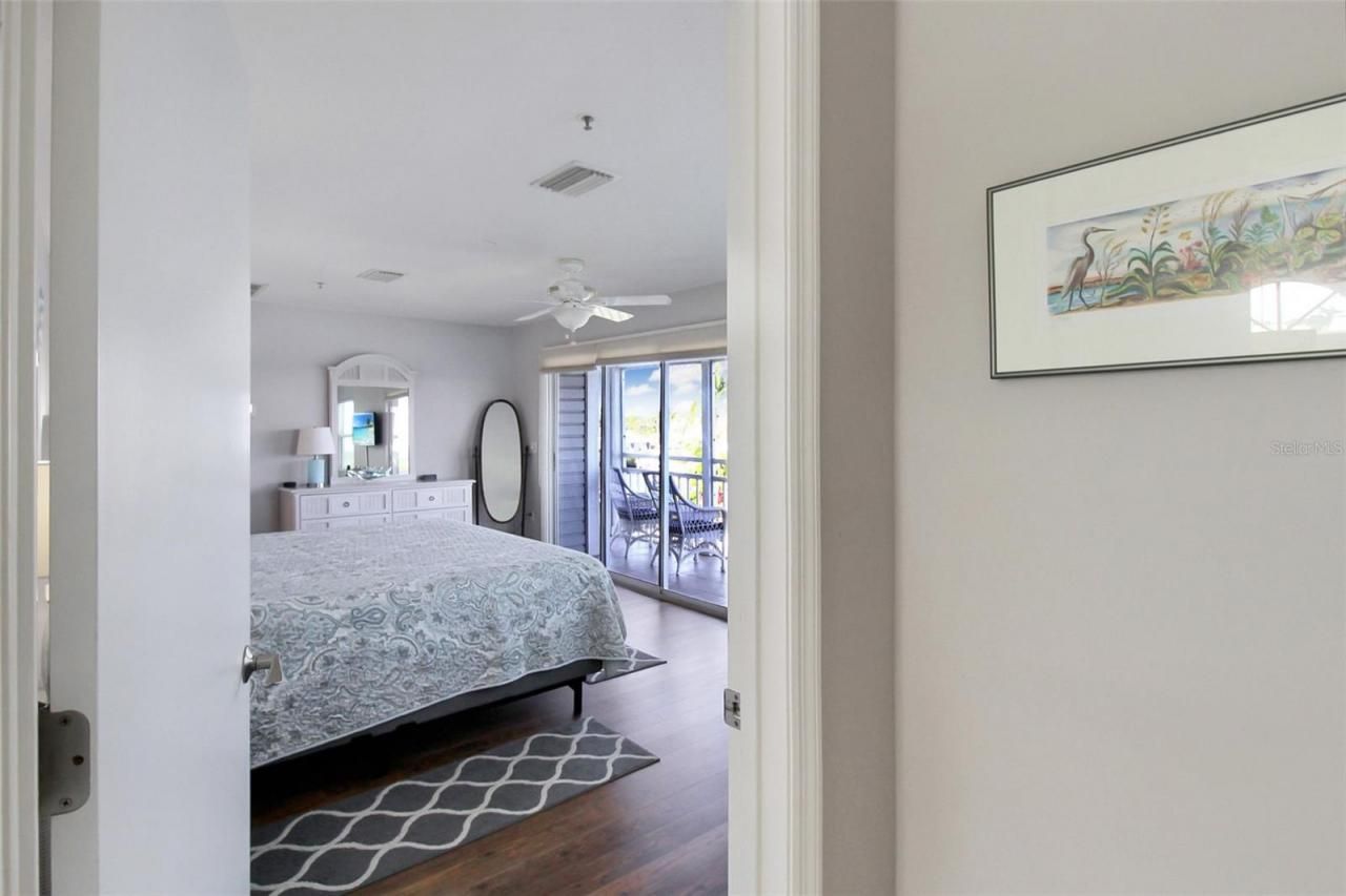 1389 Siesta Bayside Drive, Unit 1389-F, Sarasota, FL 34242 Photo
