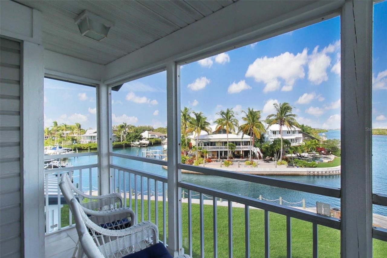 1389 Siesta Bayside Drive, Unit 1389-F, Sarasota, FL 34242 Photo