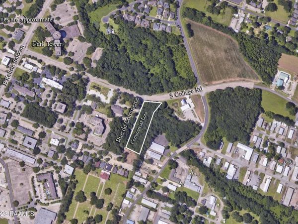 319 Rue De Commerce, Lafayette, LA 70508