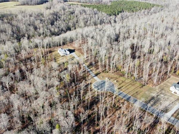 4040 Tredon Road, Mechanicsville, VA 23111