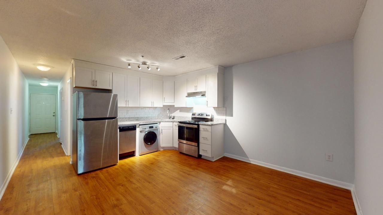 40 Bee Street Photo 3