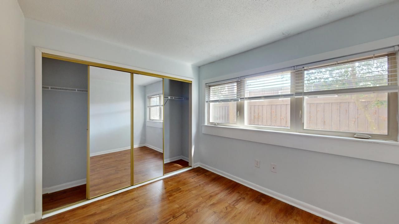 40 Bee Street Photo 4