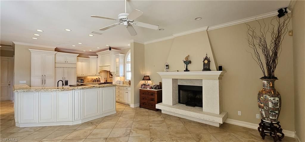 300 Mooring Line Dr, Naples, FL 34102 Photo