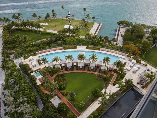 800 S Pointe Dr, Unit 502, Miami Beach, FL 33139