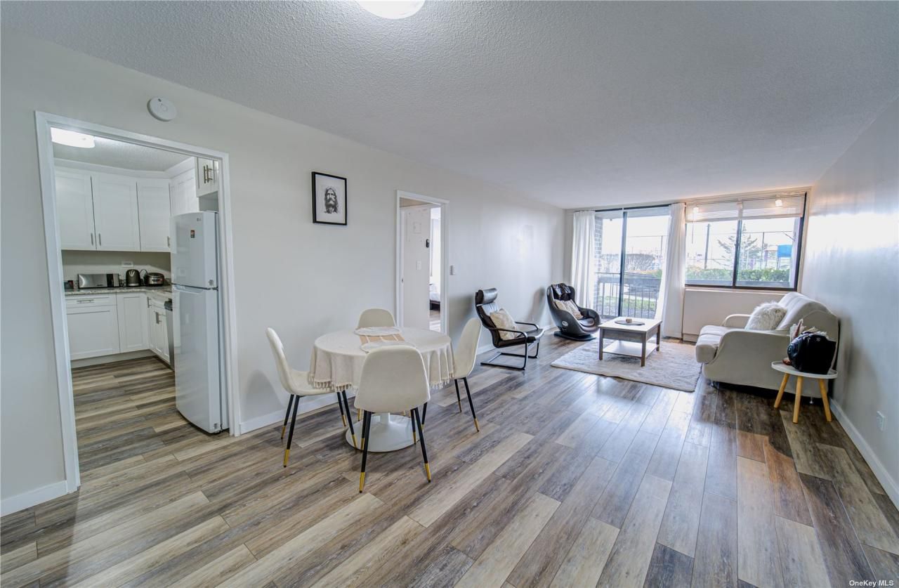 2 Bay Club Drive, Unit 1Z2, Bayside, NY 11360 Main Photo