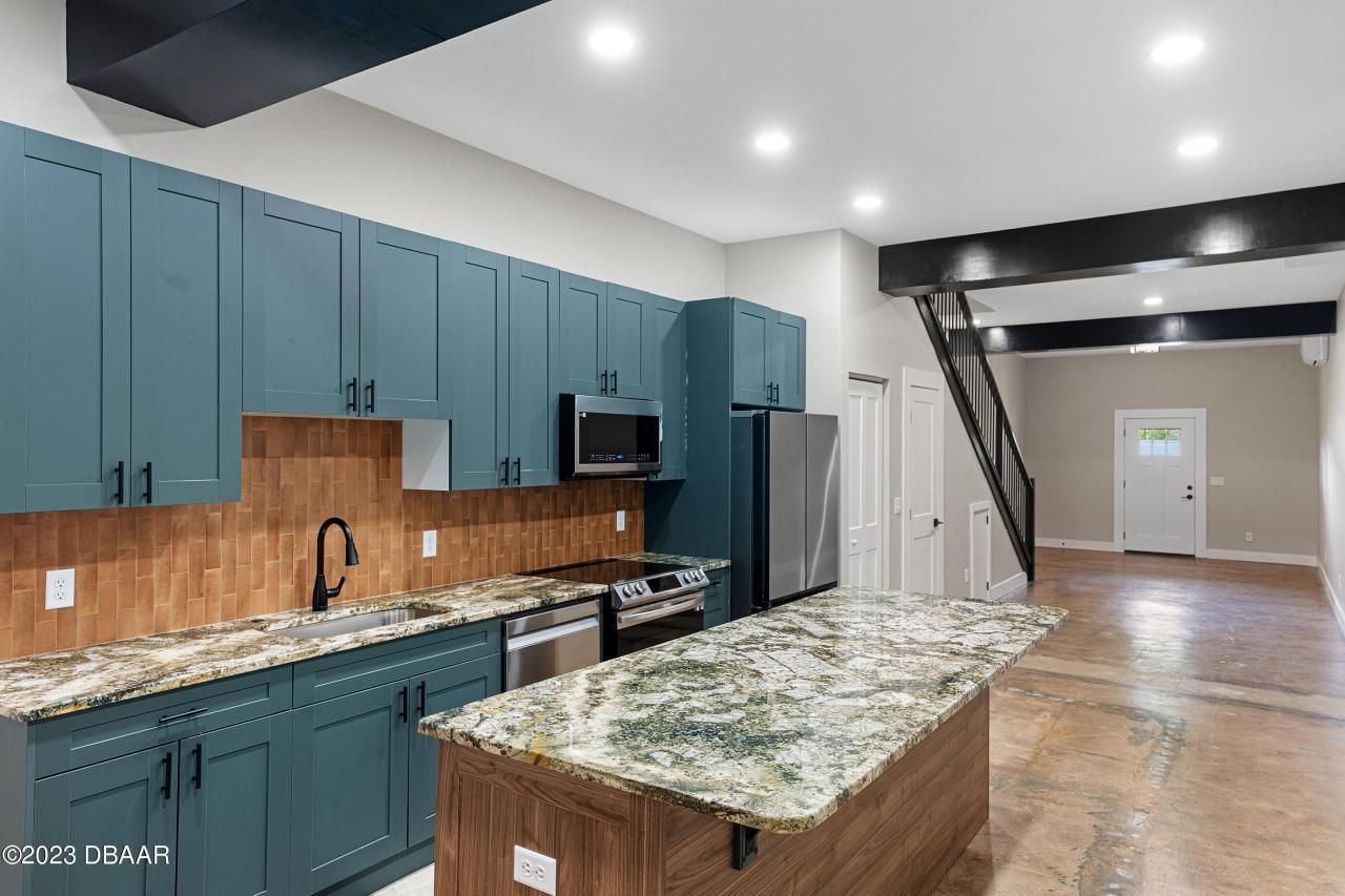 337 Rutledge Avenue, South Daytona, FL 32119 Photo