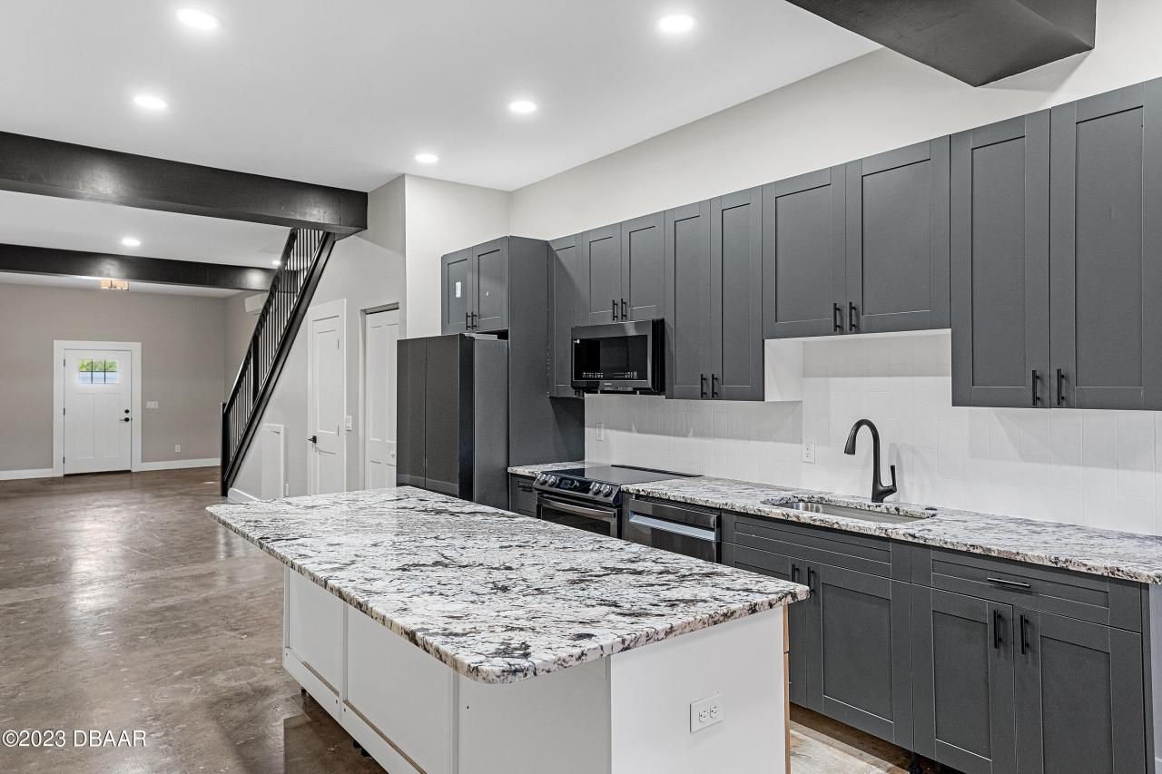 337 Rutledge Avenue, South Daytona, FL 32119 Photo