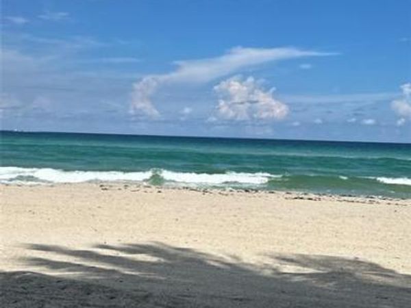 Golden Beach, FL 33160