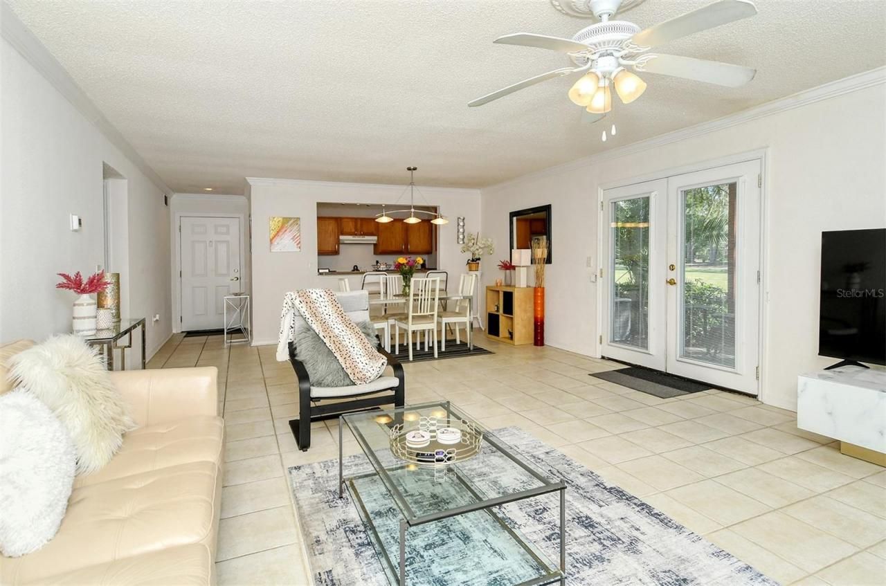 1877 Toucan Way, Unit 400, Sarasota, FL 34232 Photo
