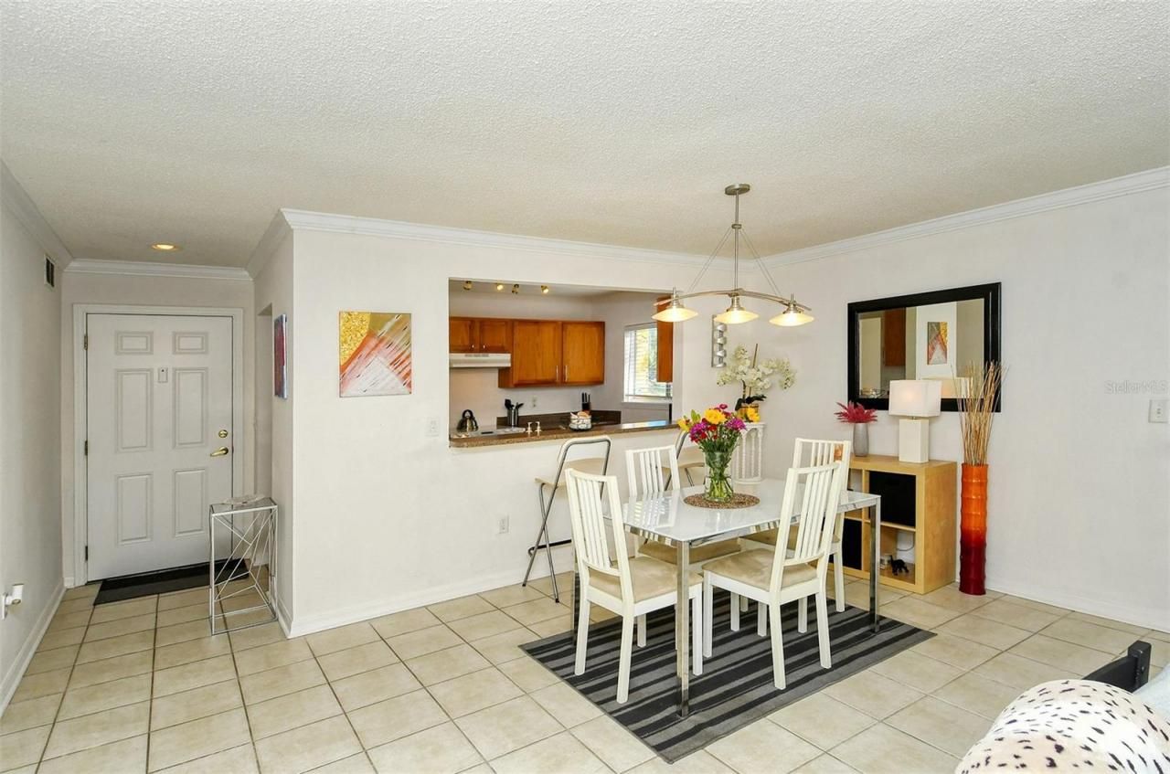 1877 Toucan Way, Unit 400, Sarasota, FL 34232 Photo
