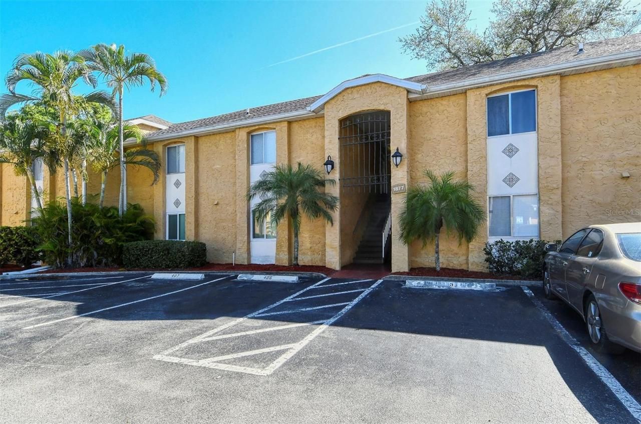 1877 Toucan Way, Unit 400, Sarasota, FL 34232 Photo