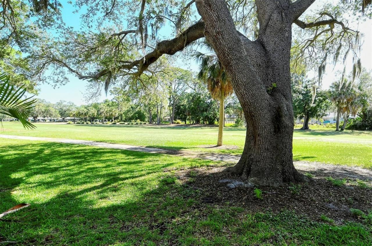 1877 Toucan Way, Unit 400, Sarasota, FL 34232 Photo