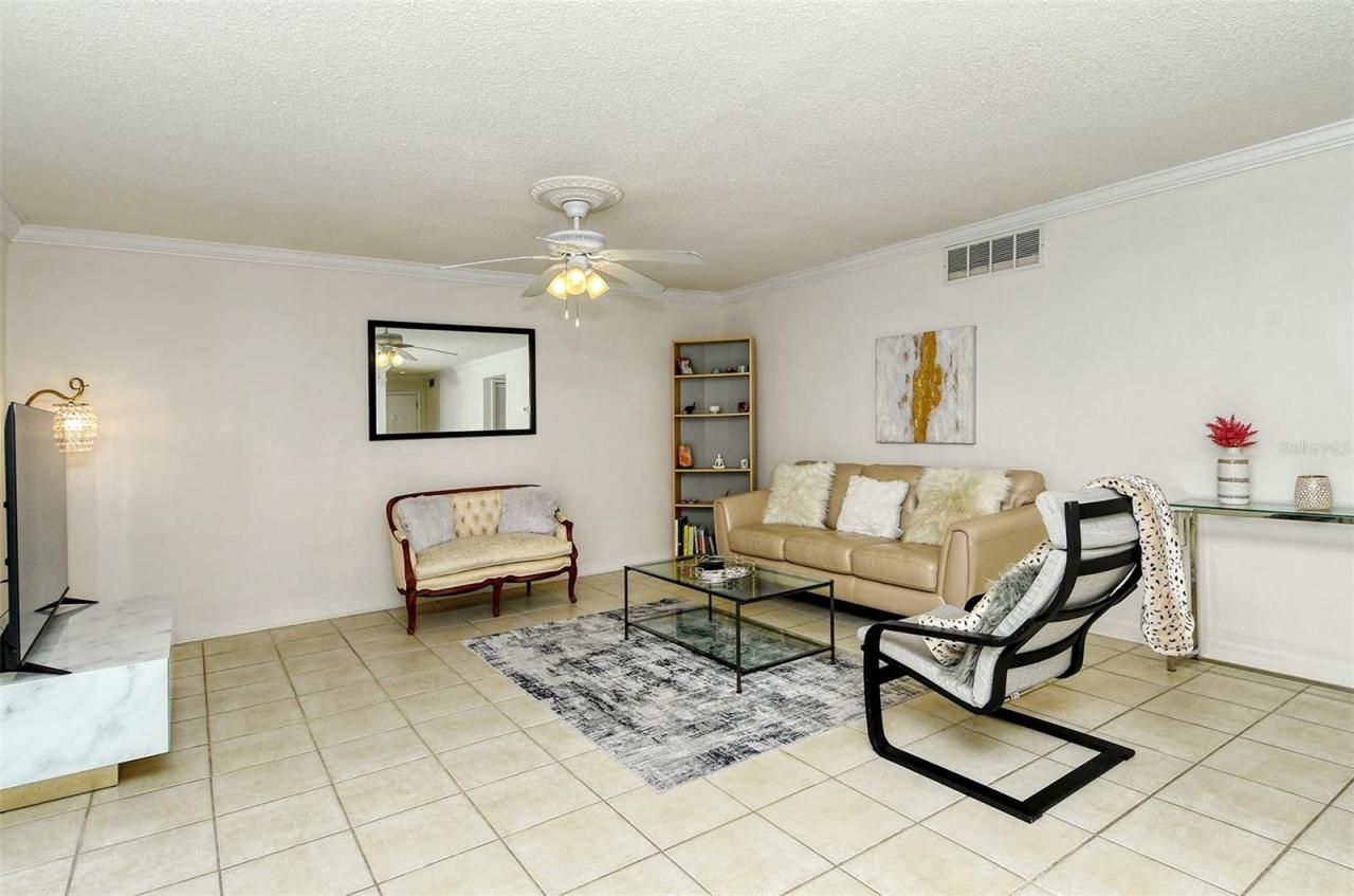 1877 Toucan Way, Unit 400, Sarasota, FL 34232 Photo