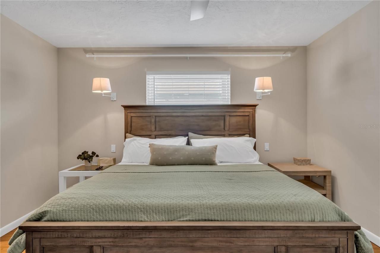 2449 Breakwater Circle, Sarasota, FL 34231 Photo