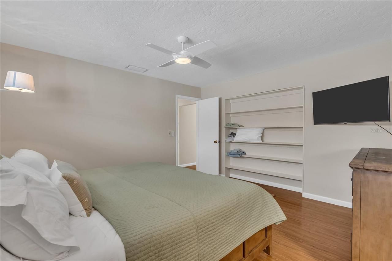 2449 Breakwater Circle, Sarasota, FL 34231 Photo