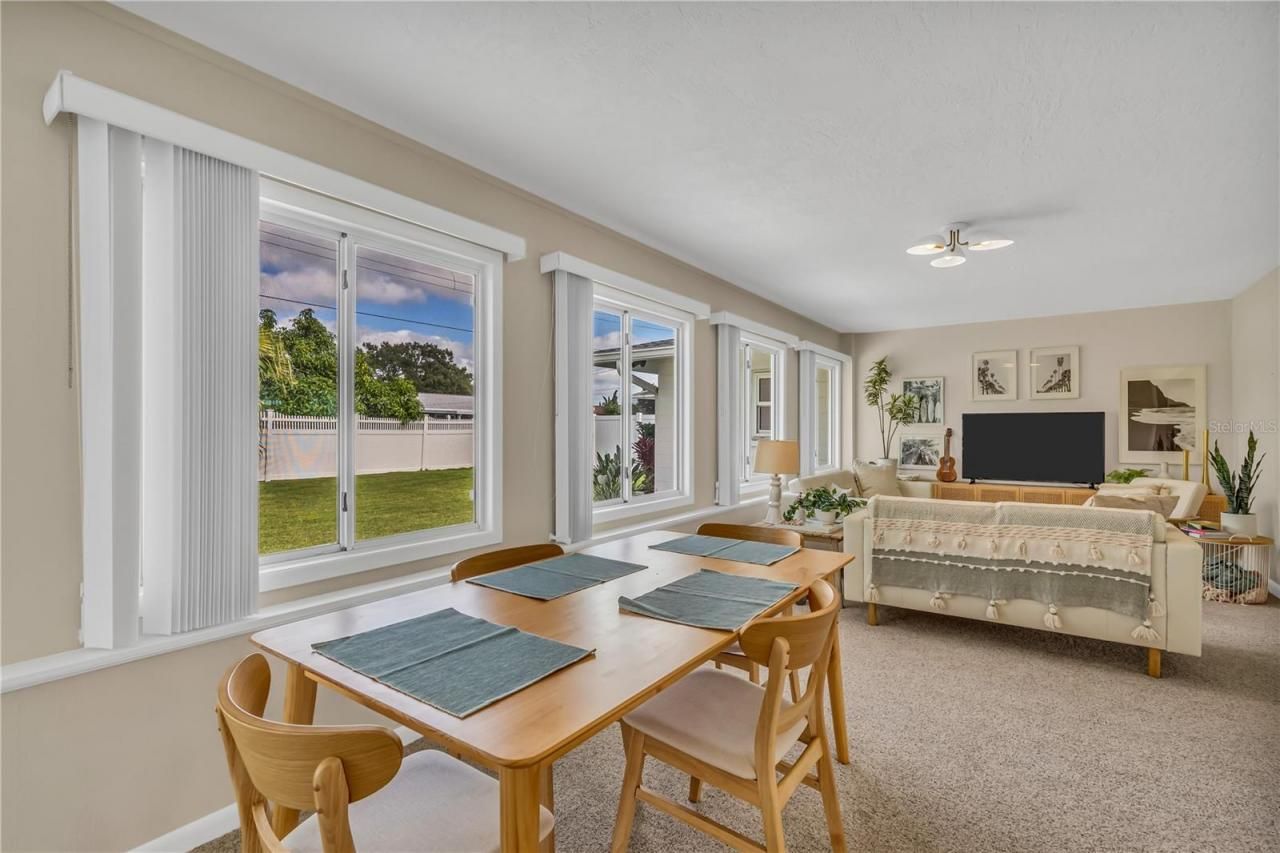 2449 Breakwater Circle, Sarasota, FL 34231 Photo