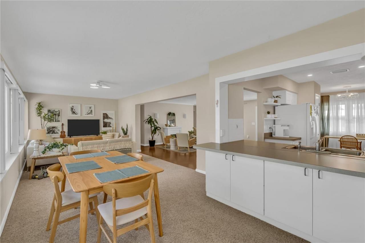 2449 Breakwater Circle, Sarasota, FL 34231 Photo