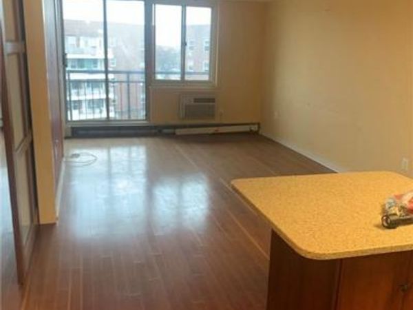 703 PELHAM Road, Unit 407, New Rochelle, NY 10805