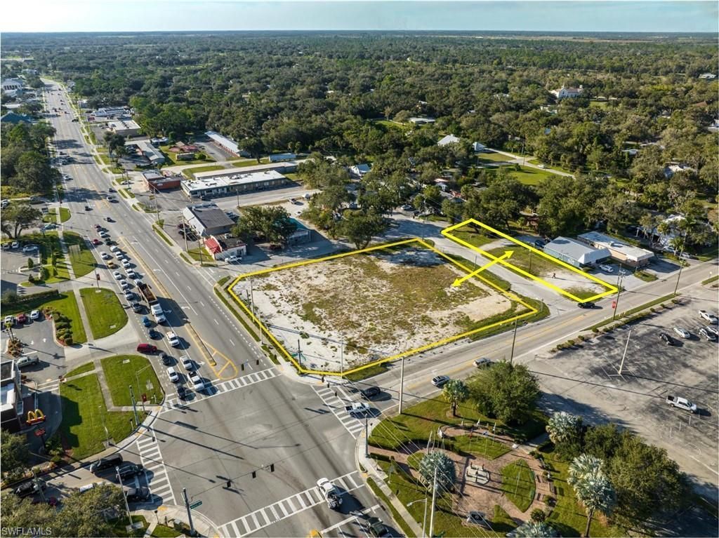 10 W Hickpochee Ave, Labelle, FL 33935 Photo