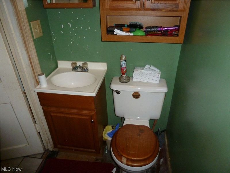 117 A&B High Street, Flushing, OH 43977 Photo 8