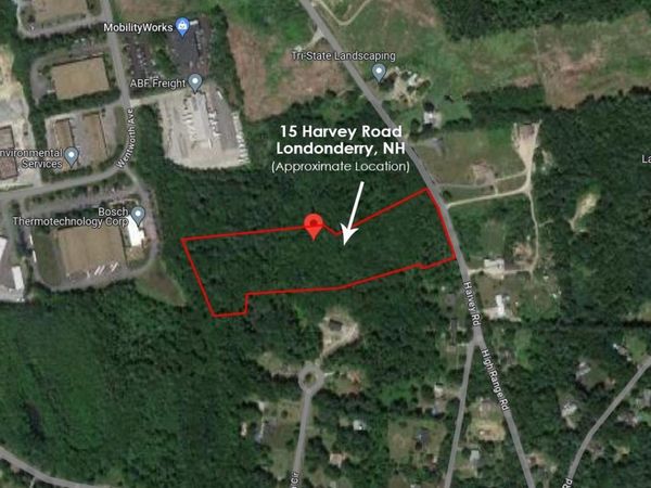 15 Harvey Road, Londonderry, NH 03053