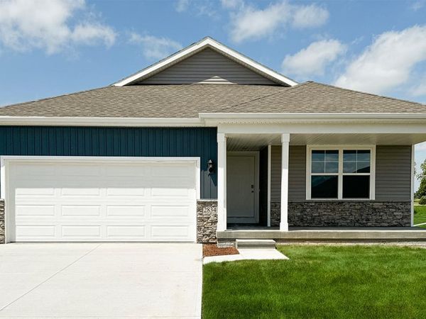 608 Maddie Lane, Tiffin, IA 52340