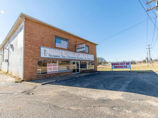 365 WATER ST, Savannah, TN 38372