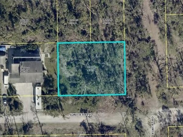 7252 Sundiet BLVD, BOKEELIA, FL 33922