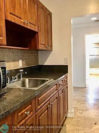 2008 Jackson Street, Unit D5, Hollywood, FL 33020 Photo