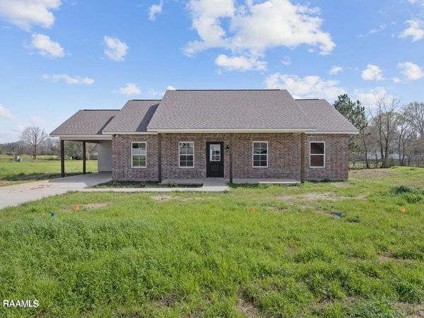 366 Sugarland Circle, Opelousas, LA 70570