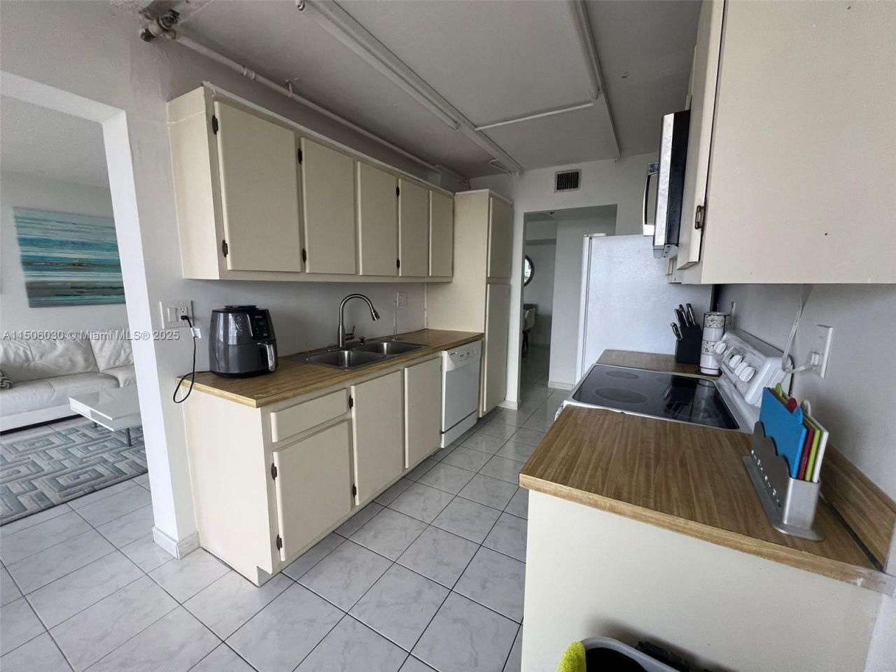 290 174th St, Unit 702, Sunny Isles Beach, FL 33160 Photo