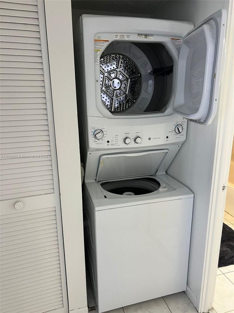 290 174th St, Unit 702, Sunny Isles Beach, FL 33160 Photo