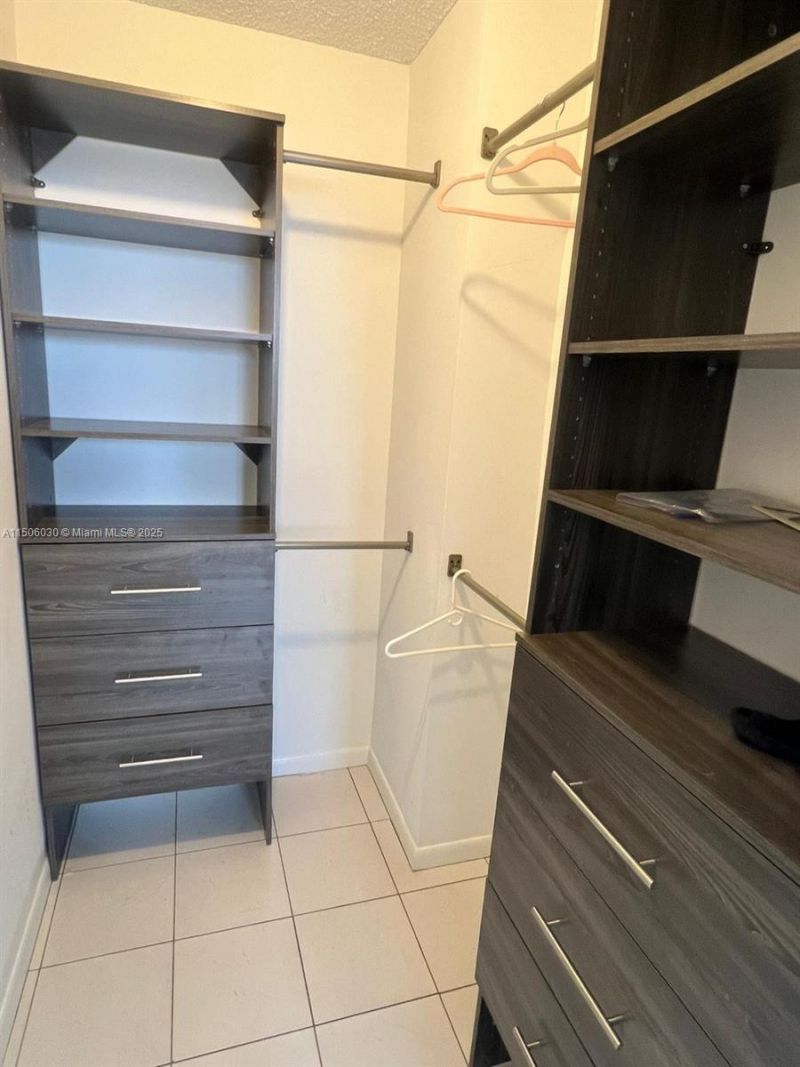 290 174th St, Unit 702, Sunny Isles Beach, FL 33160 Photo