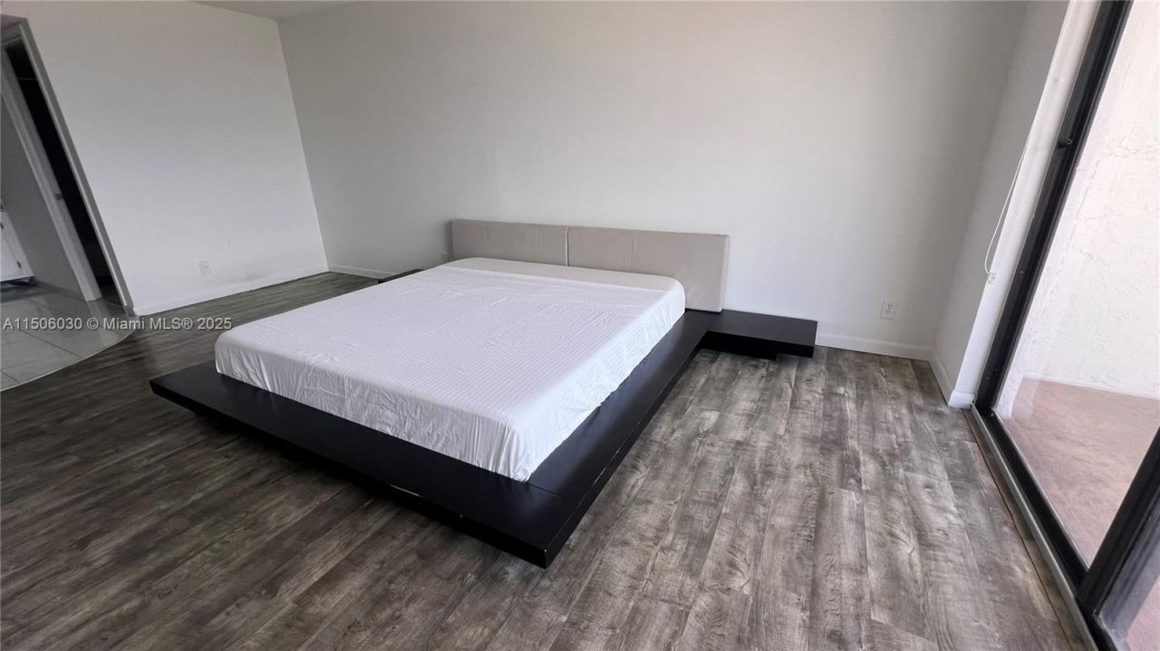 290 174th St, Unit 702, Sunny Isles Beach, FL 33160 Photo