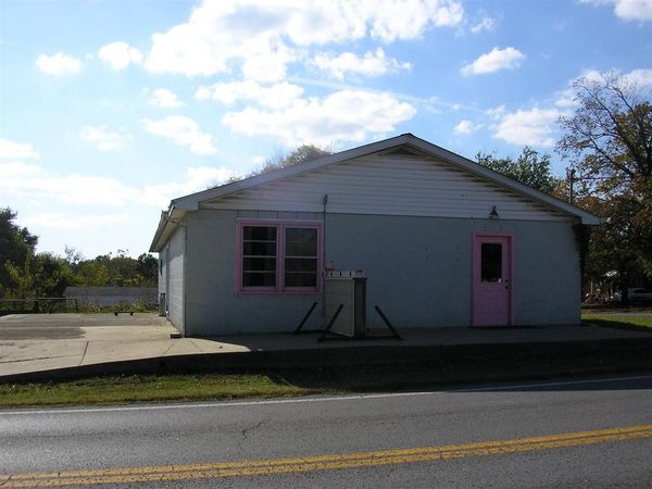 11242 S Highway 431, Dunmor, KY 42339