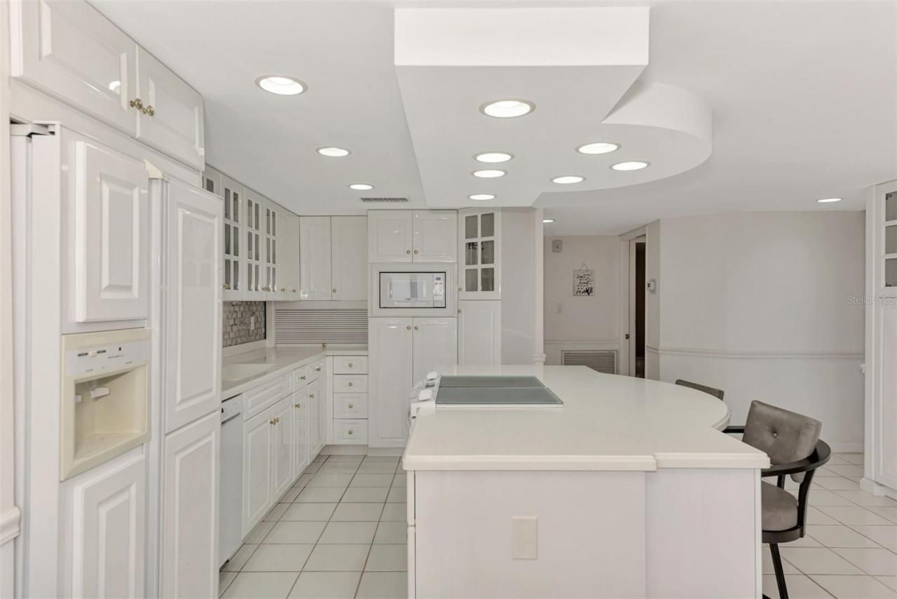 4900 Ocean Boulevard, Unit 501, Sarasota, FL 34242 Photo