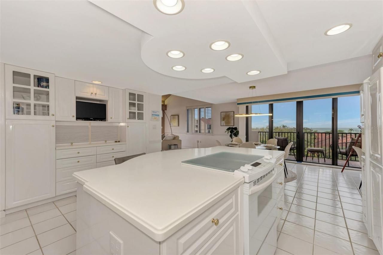 4900 Ocean Boulevard, Unit 501, Sarasota, FL 34242 Photo